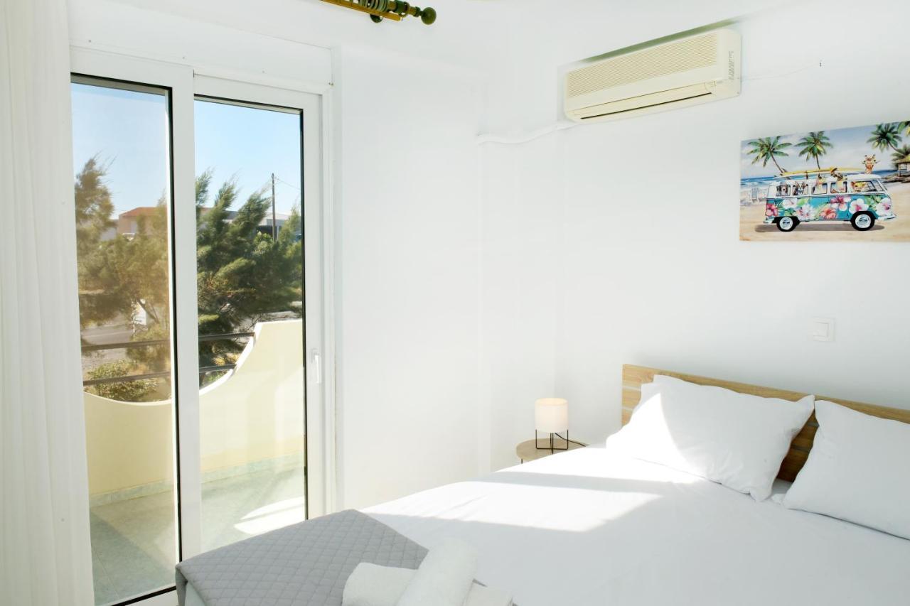 Villa Irilena - 4Bdr Beach House Генади Екстериор снимка